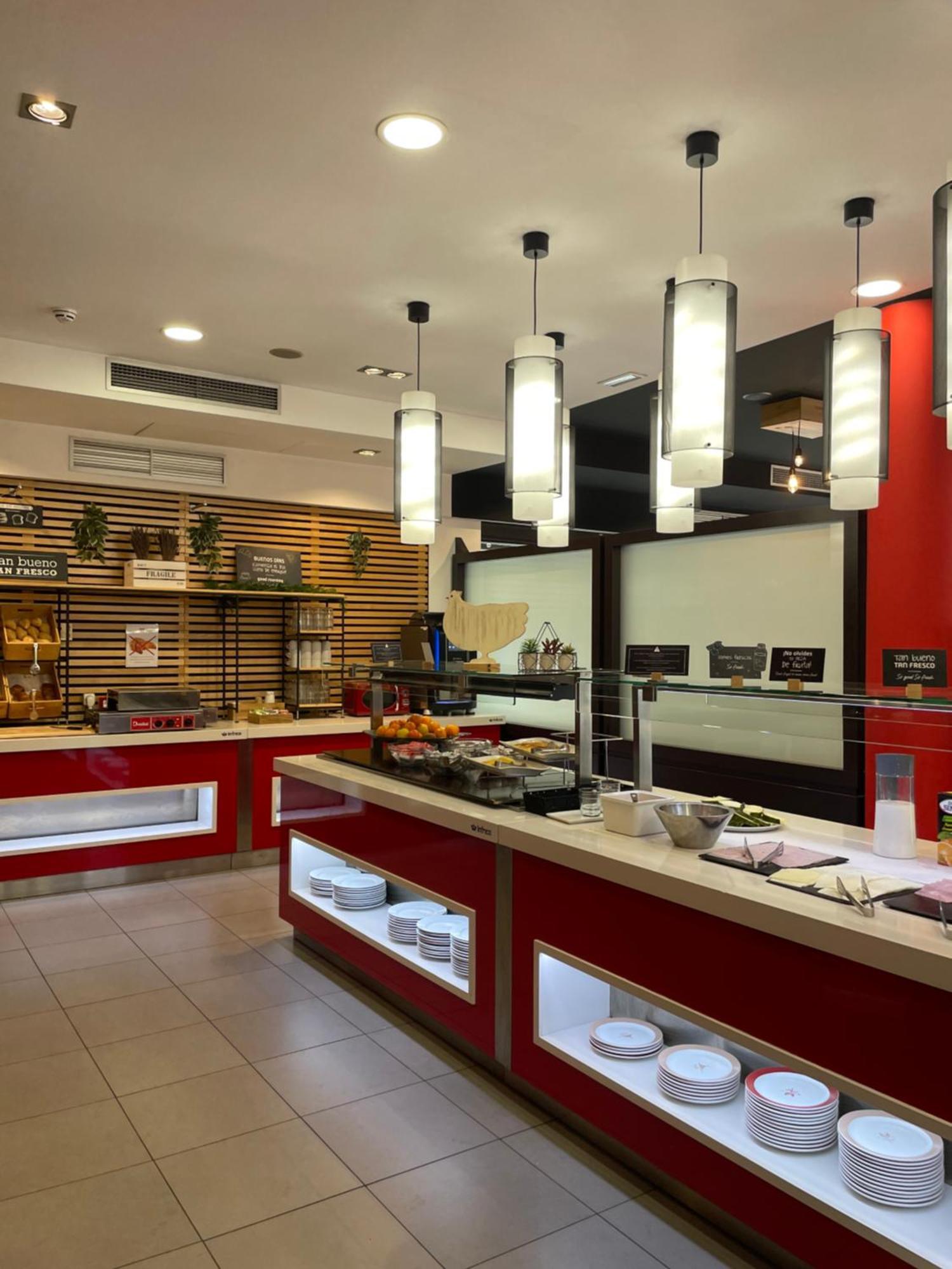 Ibis Budget Girona Costa Brava Екстериор снимка